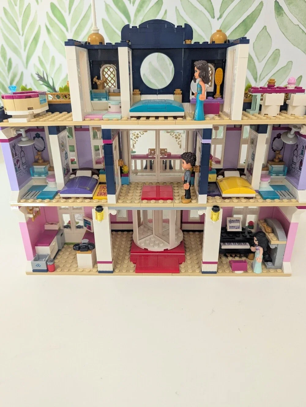 LEGO 41684 FRIENDS: Heartlake City Grand Hotel With Instructions